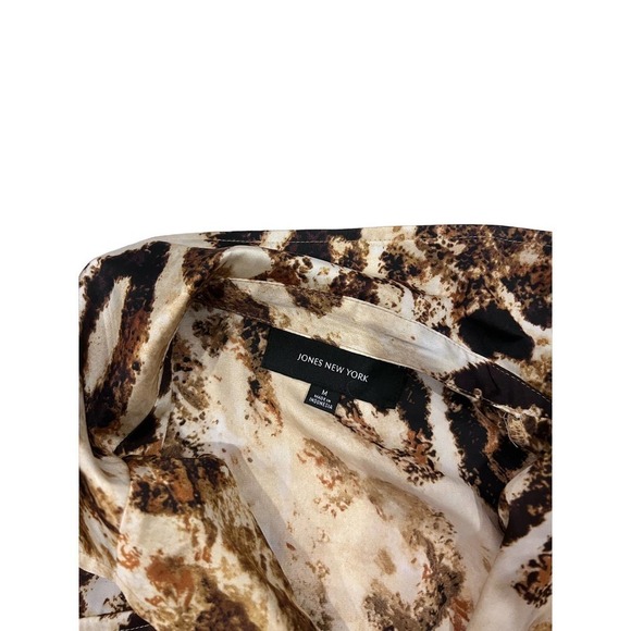 NWT Jones New York M leopard print button down shirt *GORGEOUS* - Picture 2 of 5